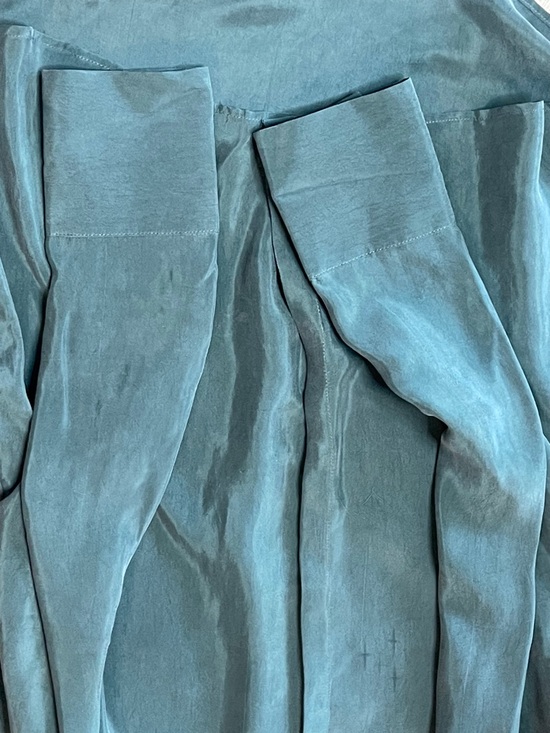 HATCH 100% Cupro Button Front Blouse Evergreen Size M-L - Picture 9 of 11